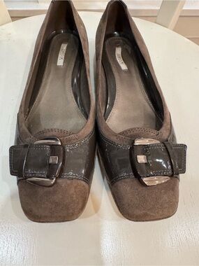 Geox Respira Suede & Patent Buckle Flats – Brown/Taupe